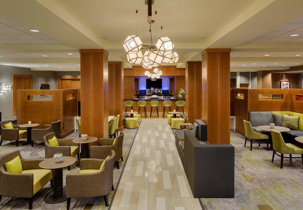 Hotel Courtyard By Marriott Logan Airport 3*