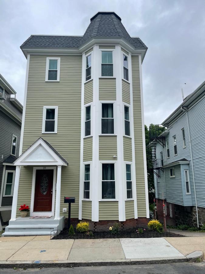 Brand New Luxury Near Downtown *