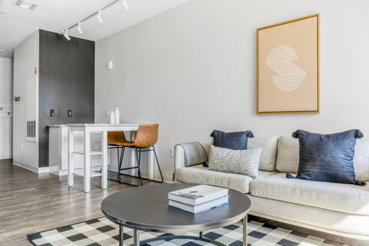 E Cambridge 2br W Gym Wd Nr Lechmere T Bos-634