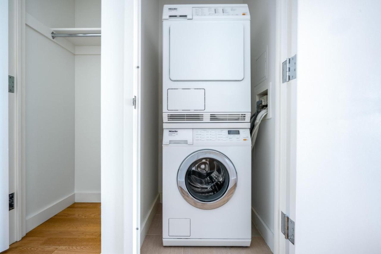 Back Bay 1br W Wd Gym Doorman Nr T Station Bos-85 Apartment