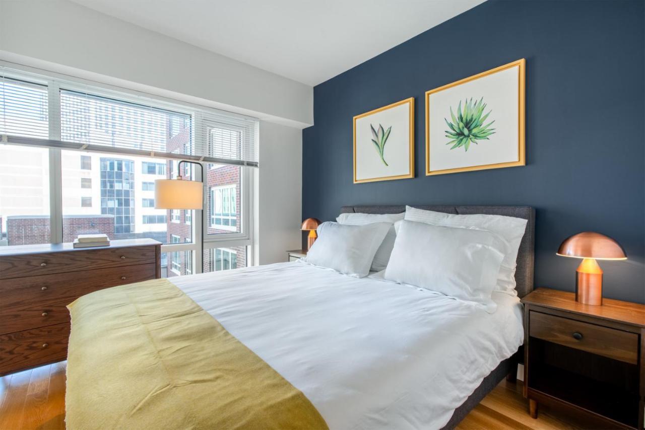 Back Bay 1br W Wd Gym Doorman Nr T Station Bos-85 Apartment Boston