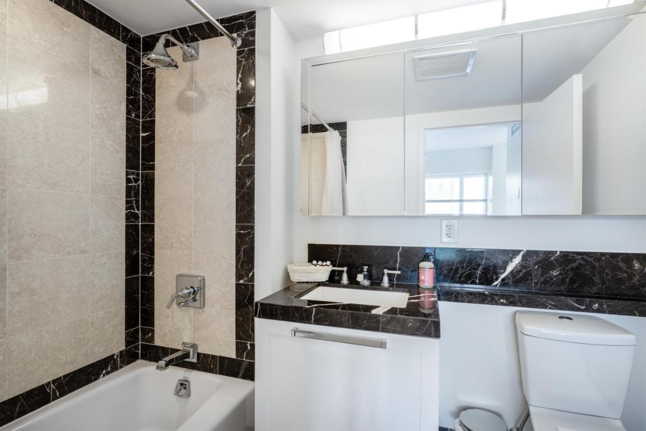 Back Bay 1br W Wd Gym Doorman Nr T Station Bos-85 Apartment Boston