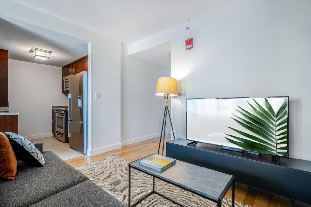 Back Bay 1br W Wd Gym Doorman Nr T Station Bos-85 *
