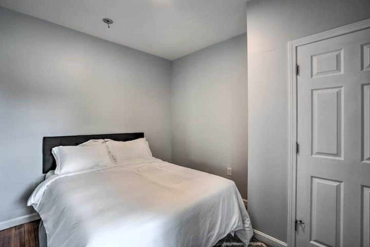 Apartment Astonishing 4br Bright *apt With Modern Amenities!