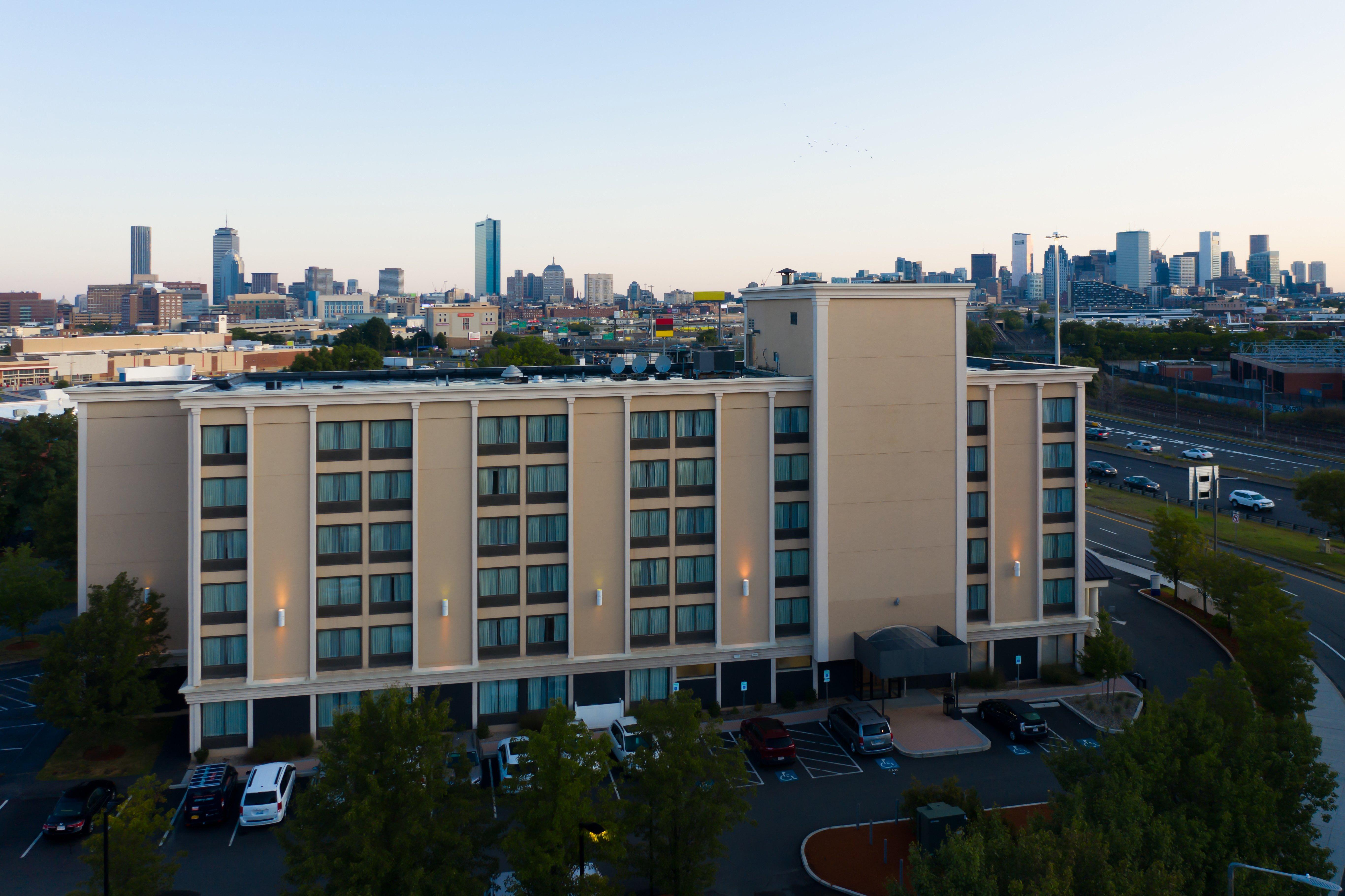 Express By Ihg Hotel Boston