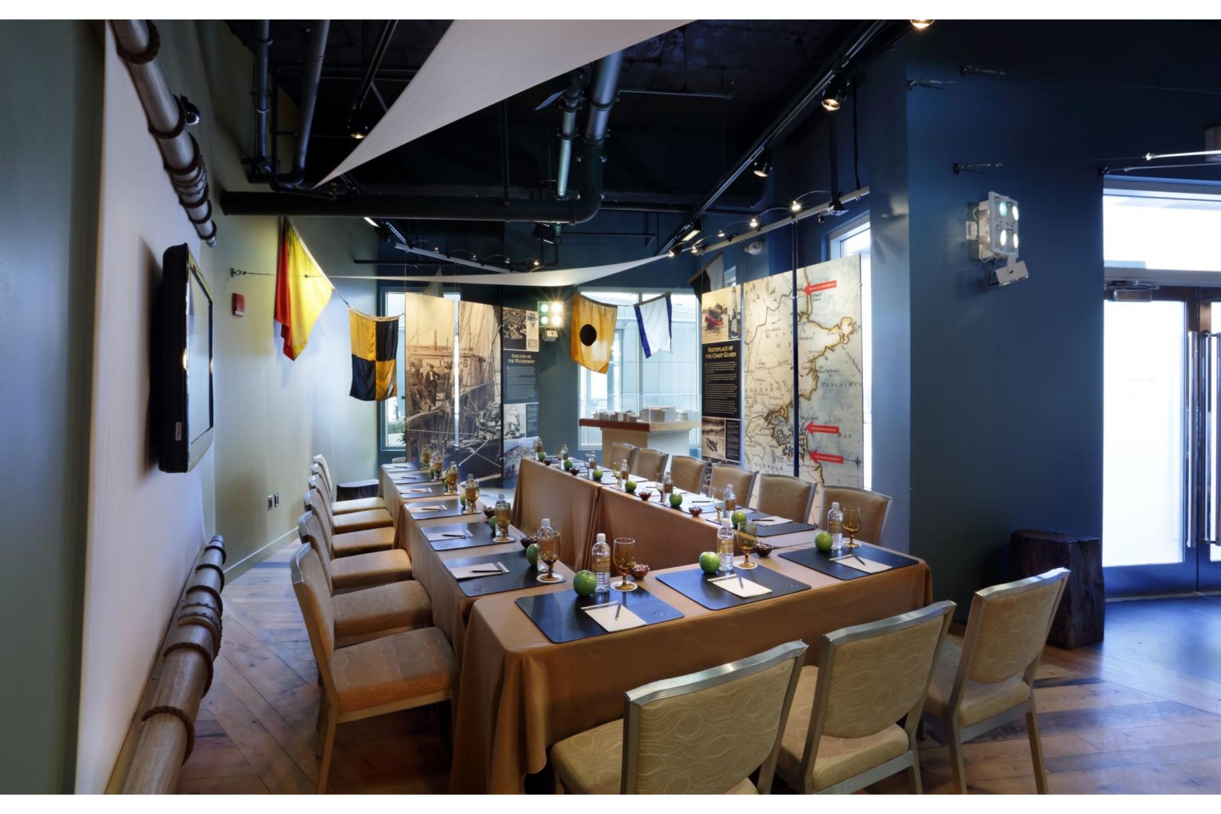 Battery Wharf Hotel, Waterfront 4*