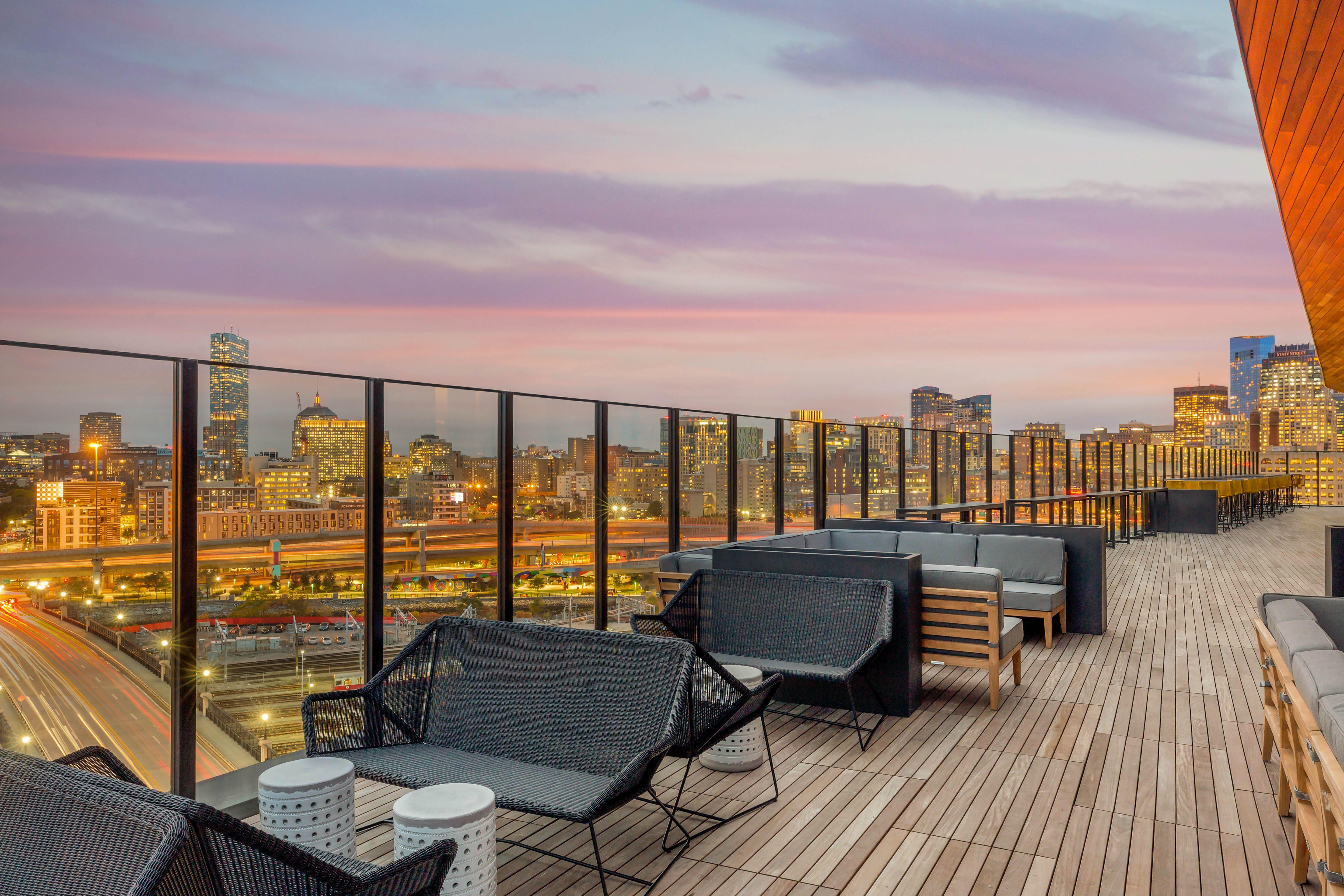 Cambria Downtown - Seaport Hotel Boston