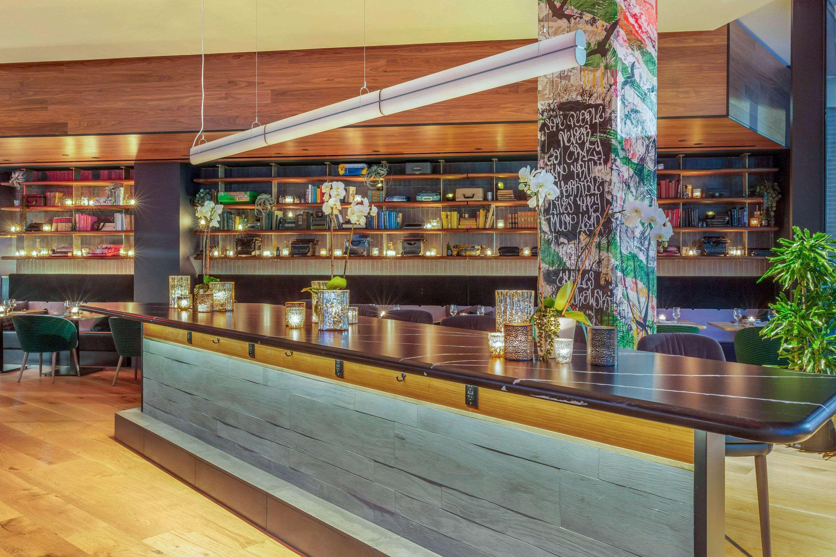 Cambria Downtown - Seaport Hotel
