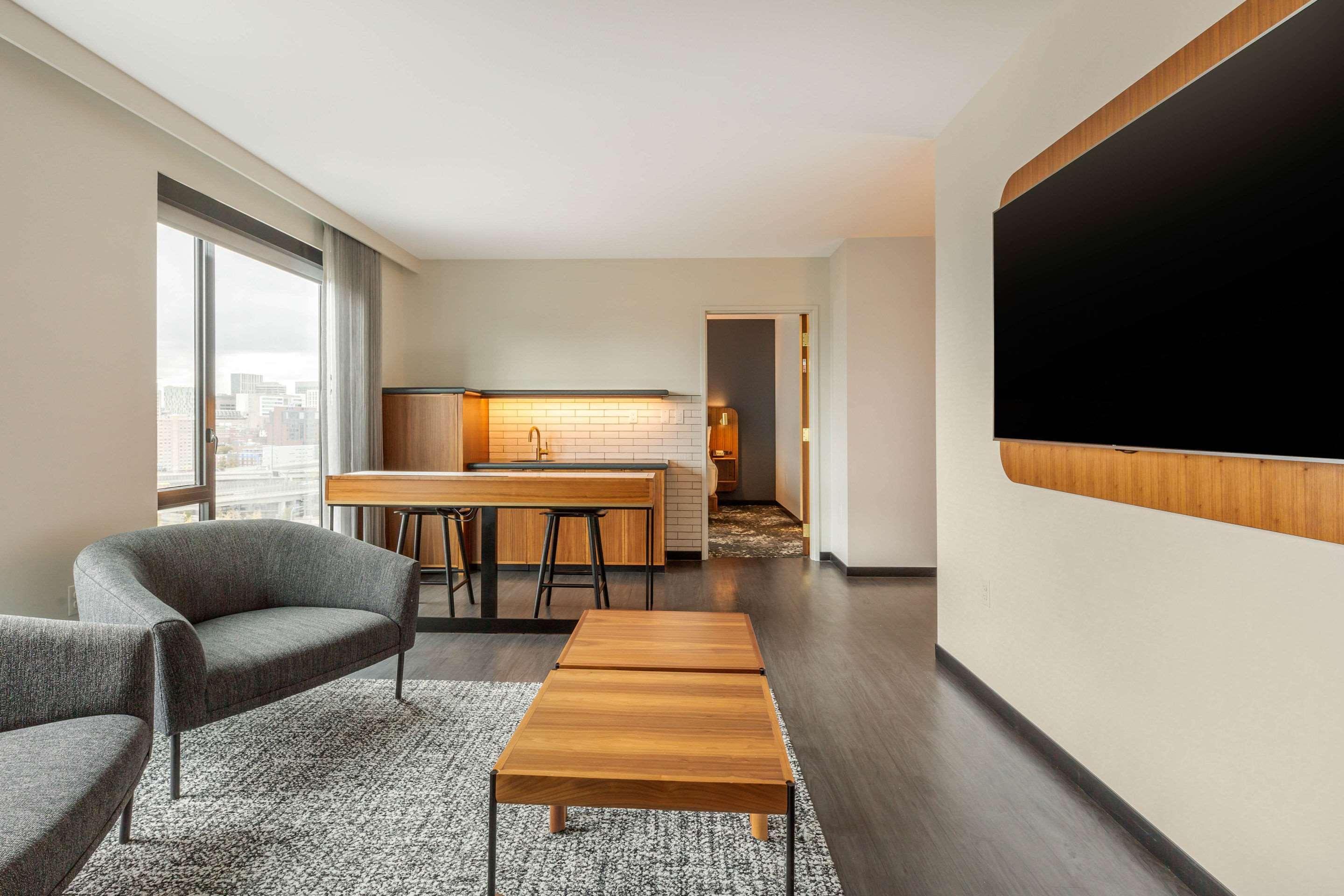 Cambria Downtown - Seaport Hotel