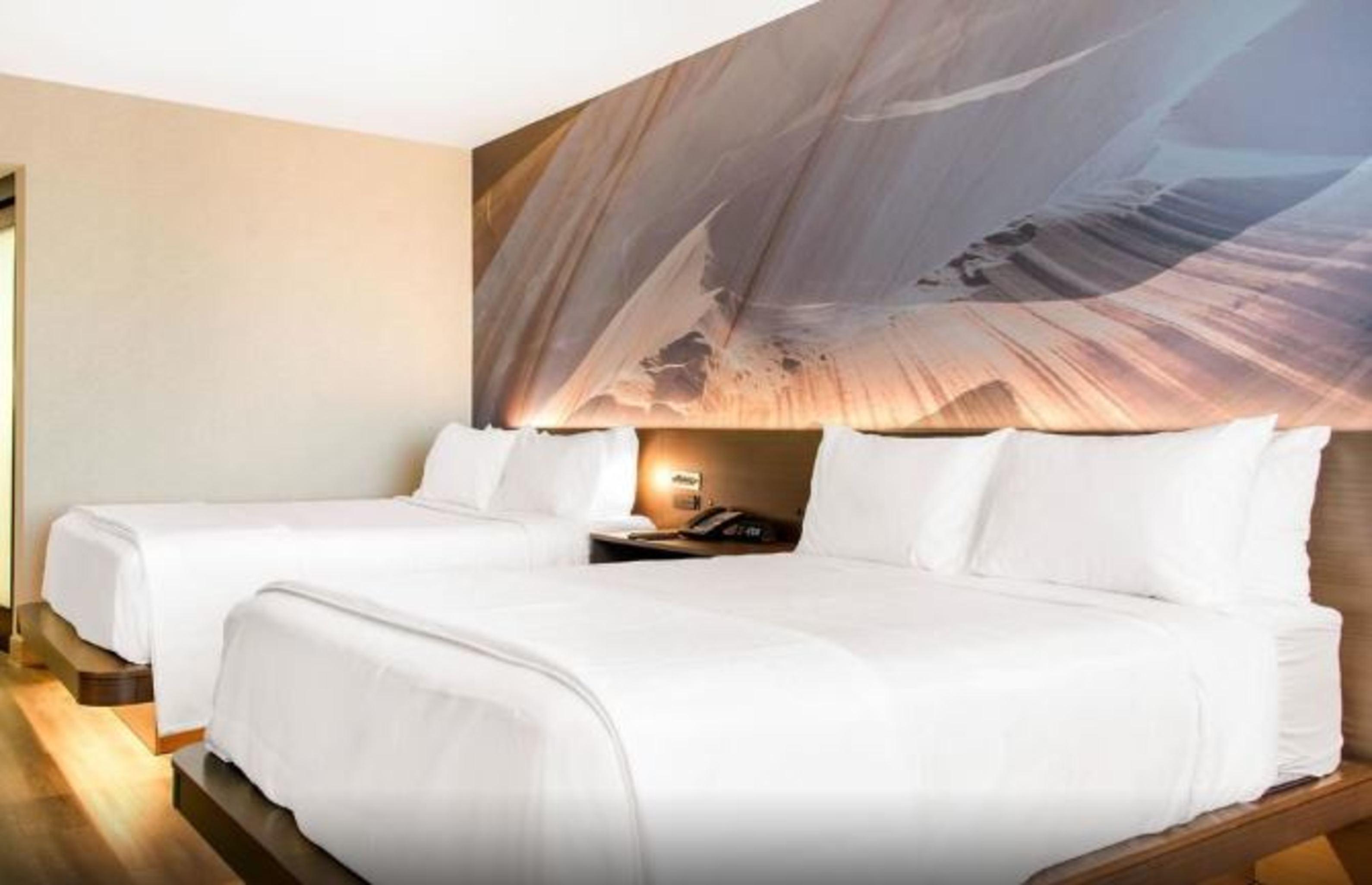 Cambria Downtown - Seaport 4*