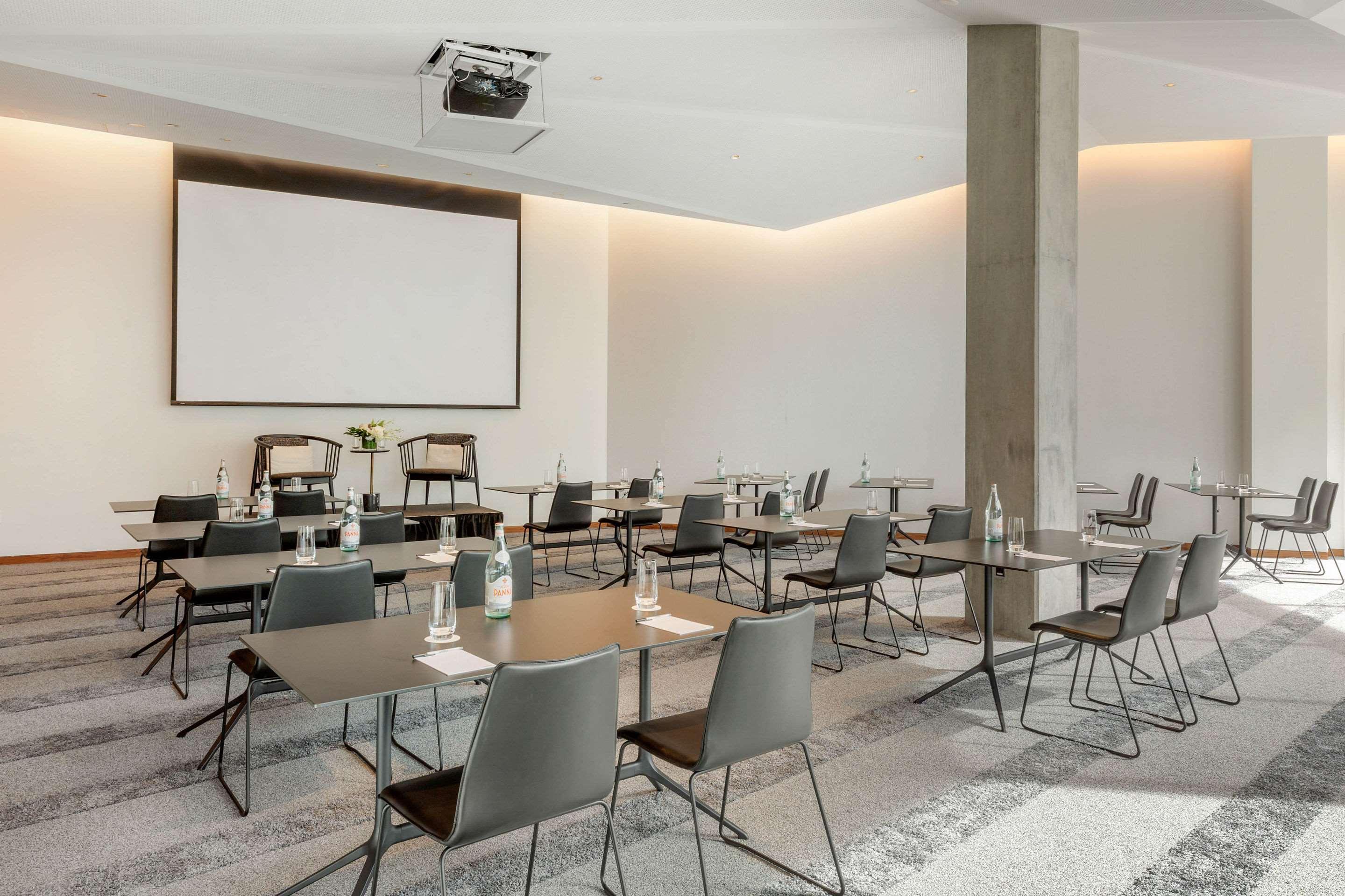 Hotel Cambria Downtown - Seaport Boston