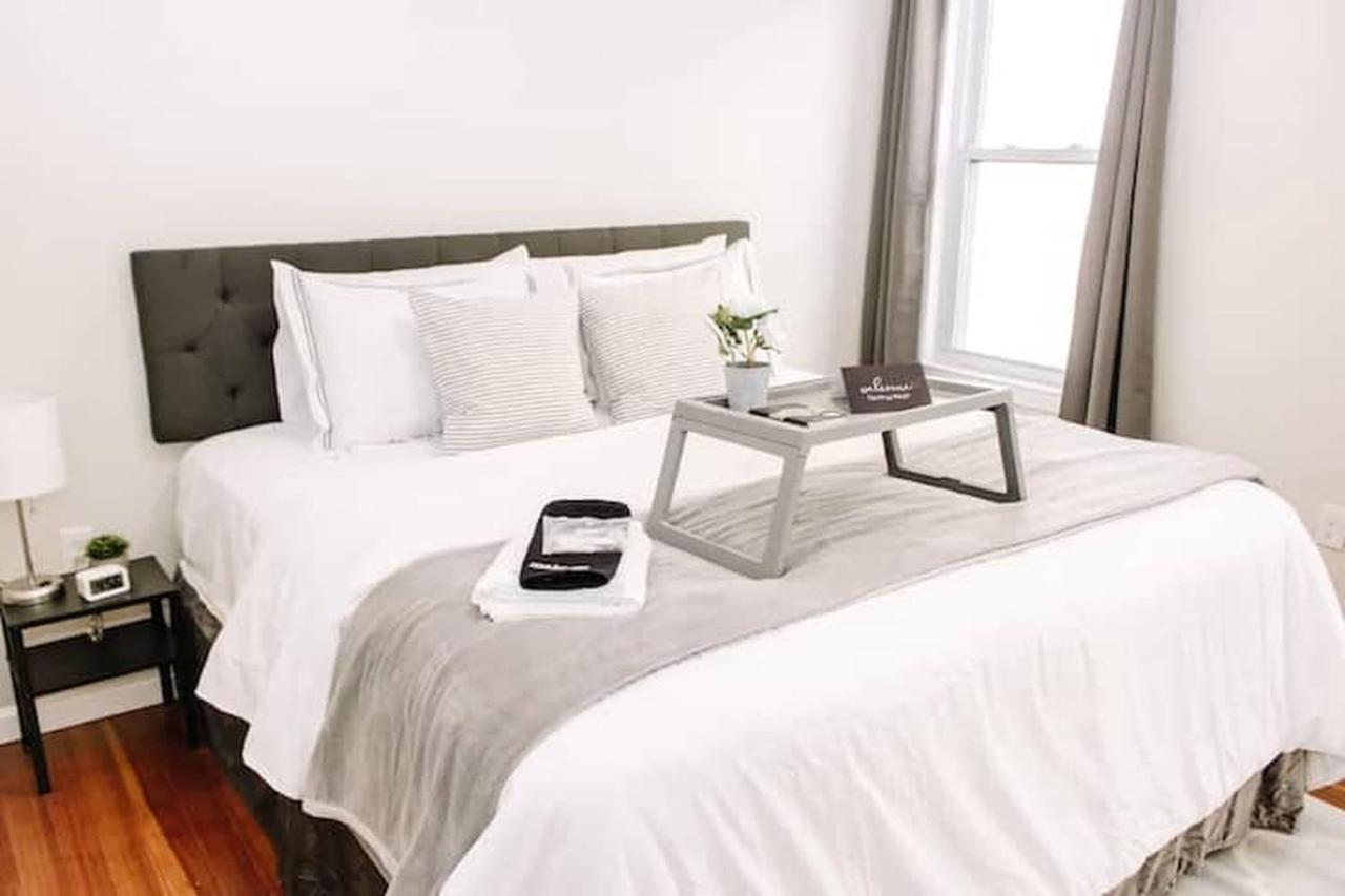 Apartment 5br Triple Decker - 15 Mins To City *