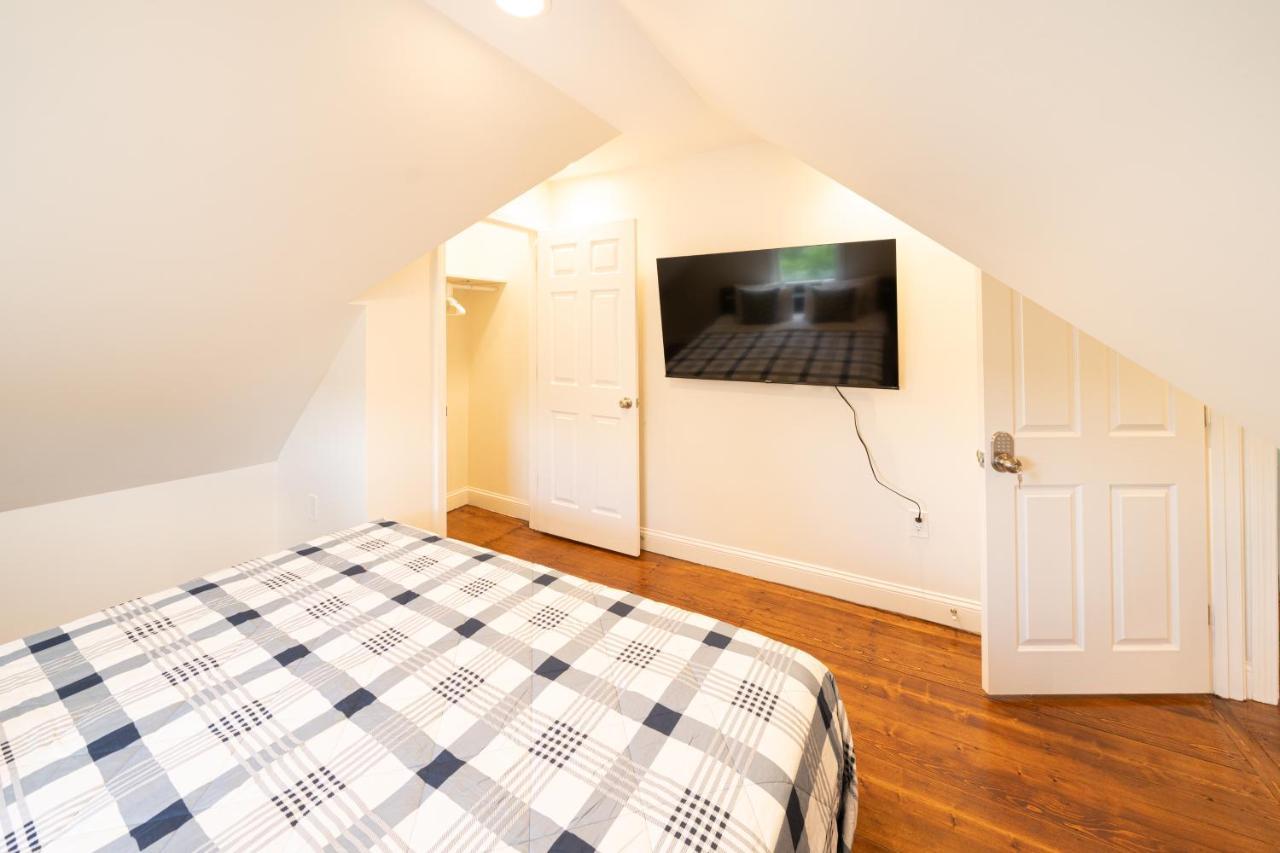 Apartment 988 New! Bliss - Cozy & Lovely Getaway Boston