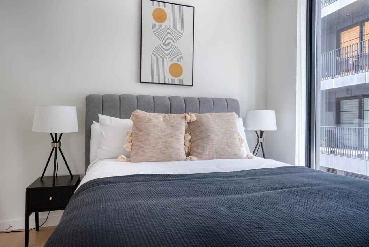 South 3br W Building Wd Nr Seaport Bos-916 * Boston