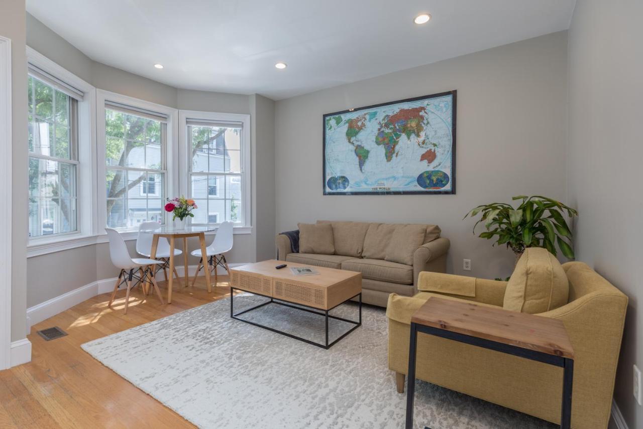 Apartamento Sunny Convenient W/ Private Patio! Easy Walk To Everything! *