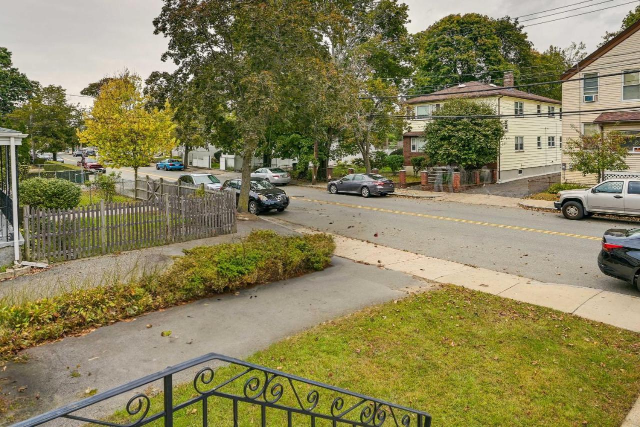 Apartment Duplex With Foosball Table 11 Mi To Downtown Boston