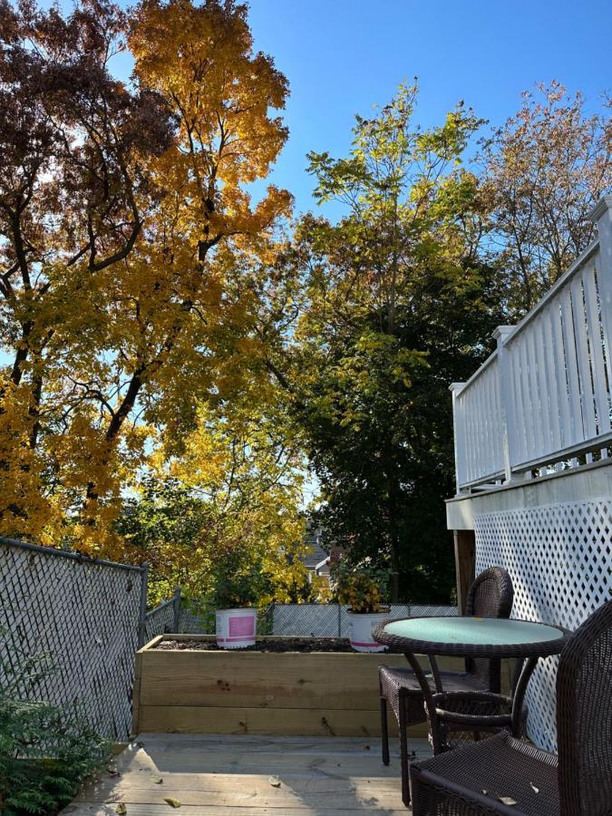 In Single Family House - Suburban Neighborhood In Hospedagem domiciliar Boston