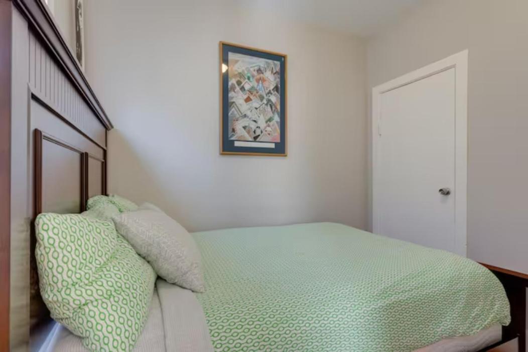 New! Entire House Near Mbta, 3 Mi To Fenway!