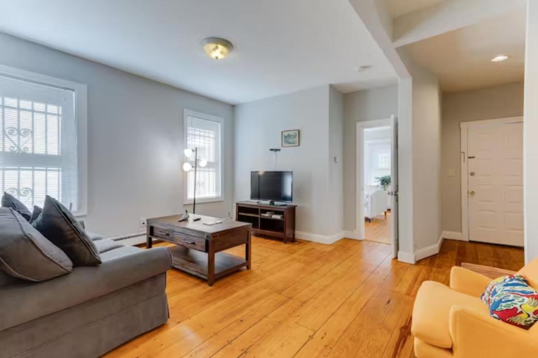 New! Entire House Near Mbta, 3 Mi To Fenway! Boston