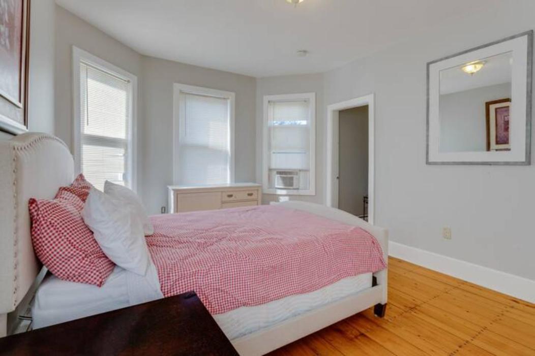 New! Entire House Near Mbta, 3 Mi To Fenway! Boston