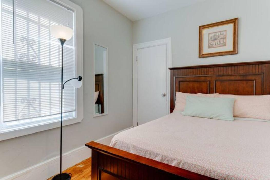 New! Entire House Near Mbta, 3 Mi To Fenway! Apartment *