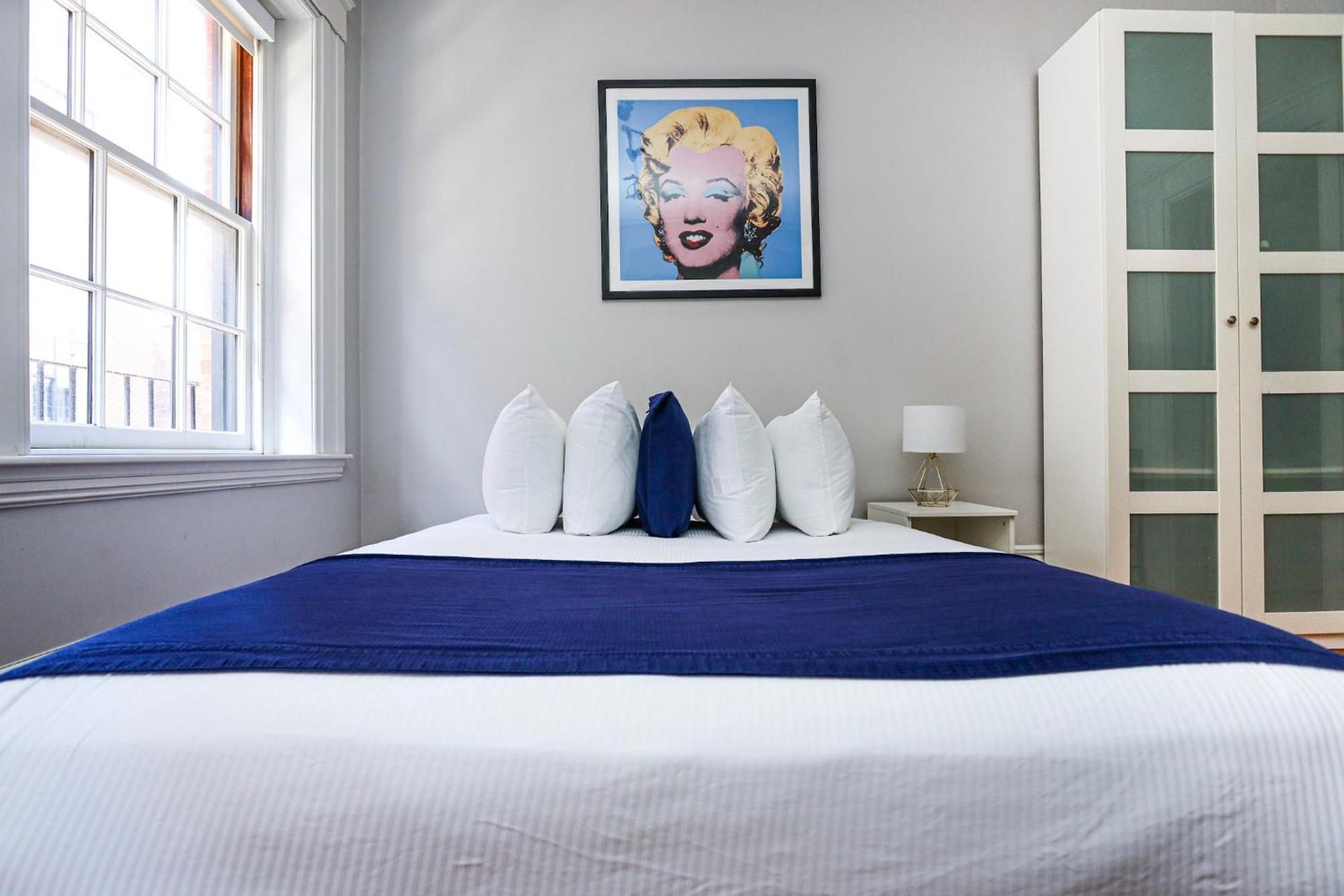 Charming & Stylish On Beacon Hill #9 *