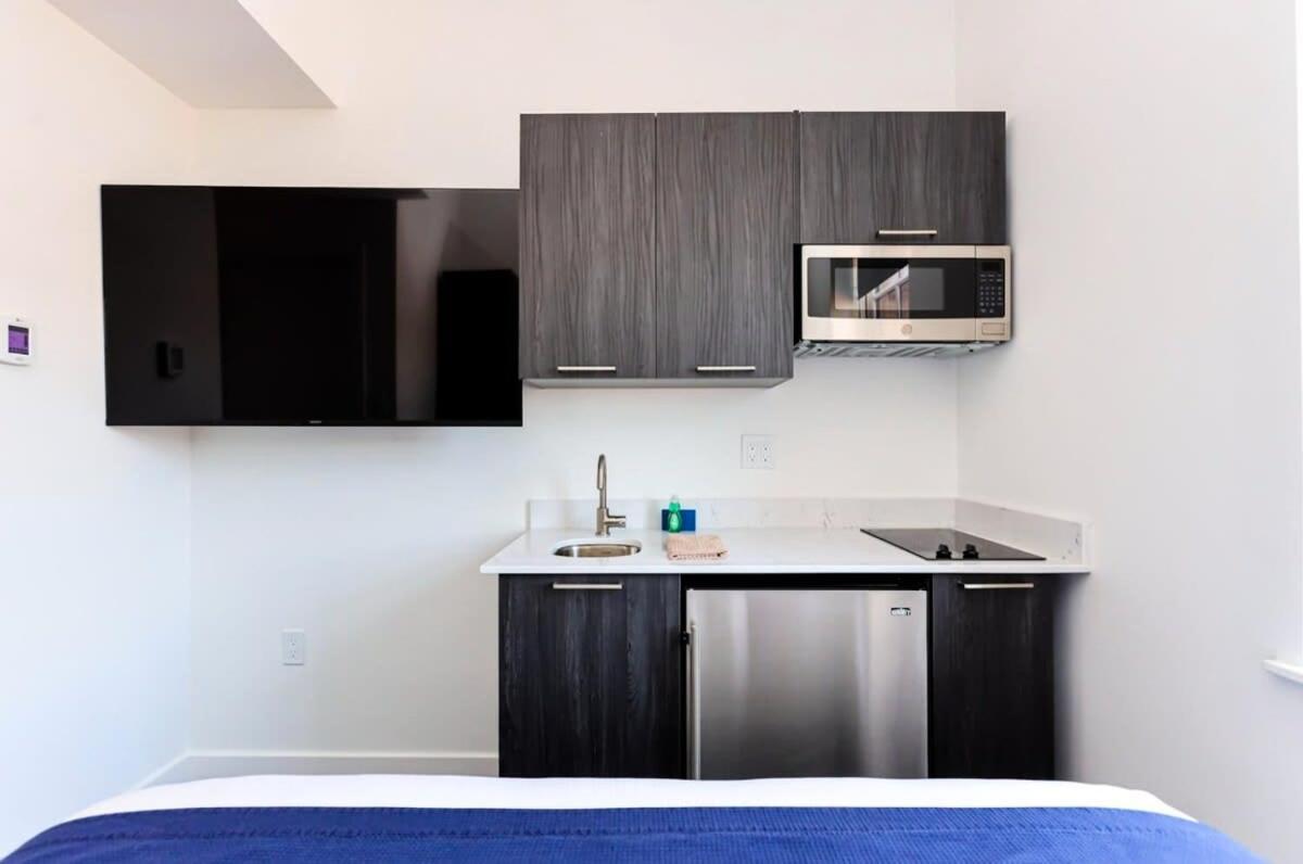 Modern In Historic - Unit #402 Apartment
