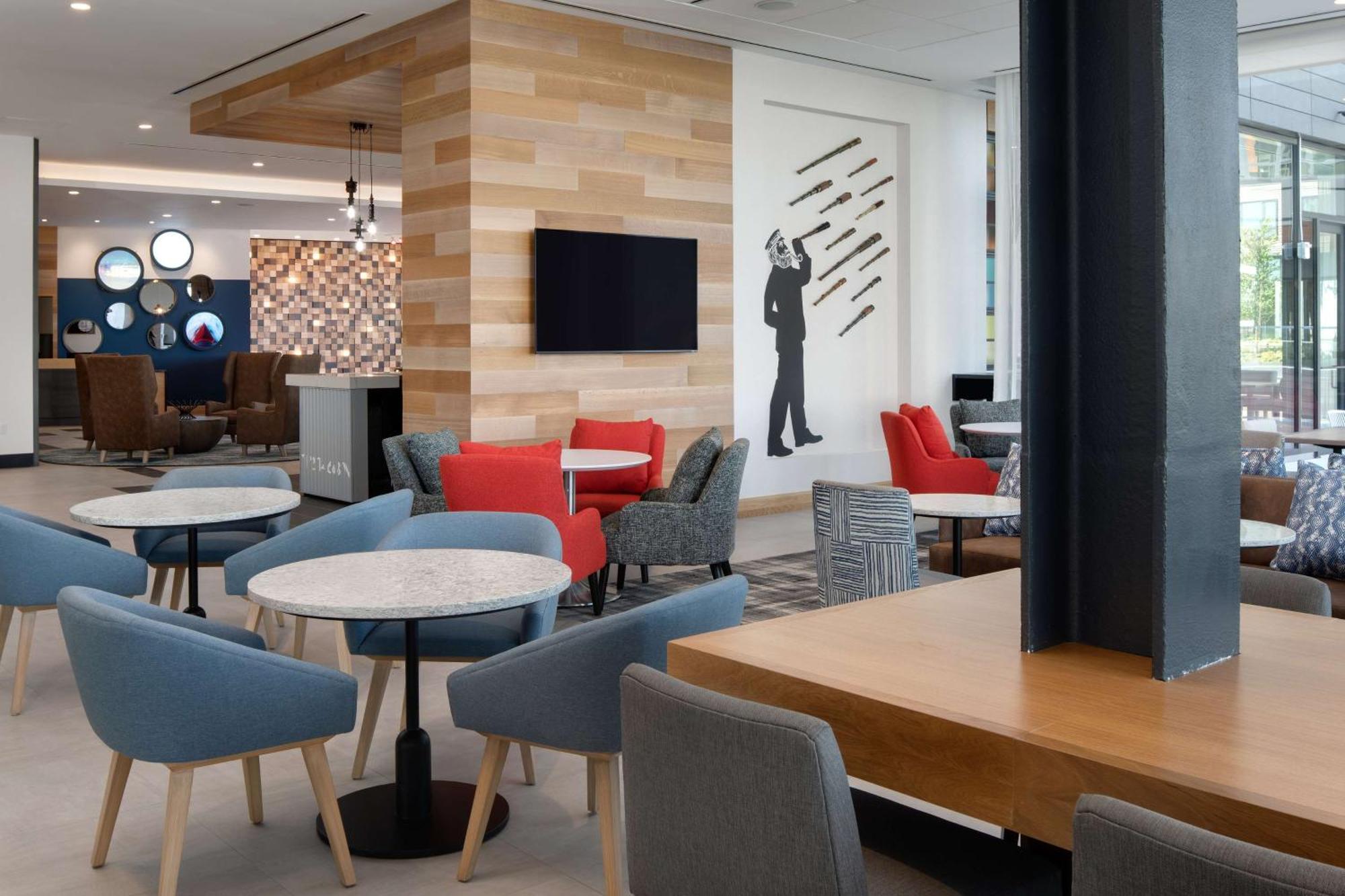 Hotel Hyatt Place Boston/seaport District 3*