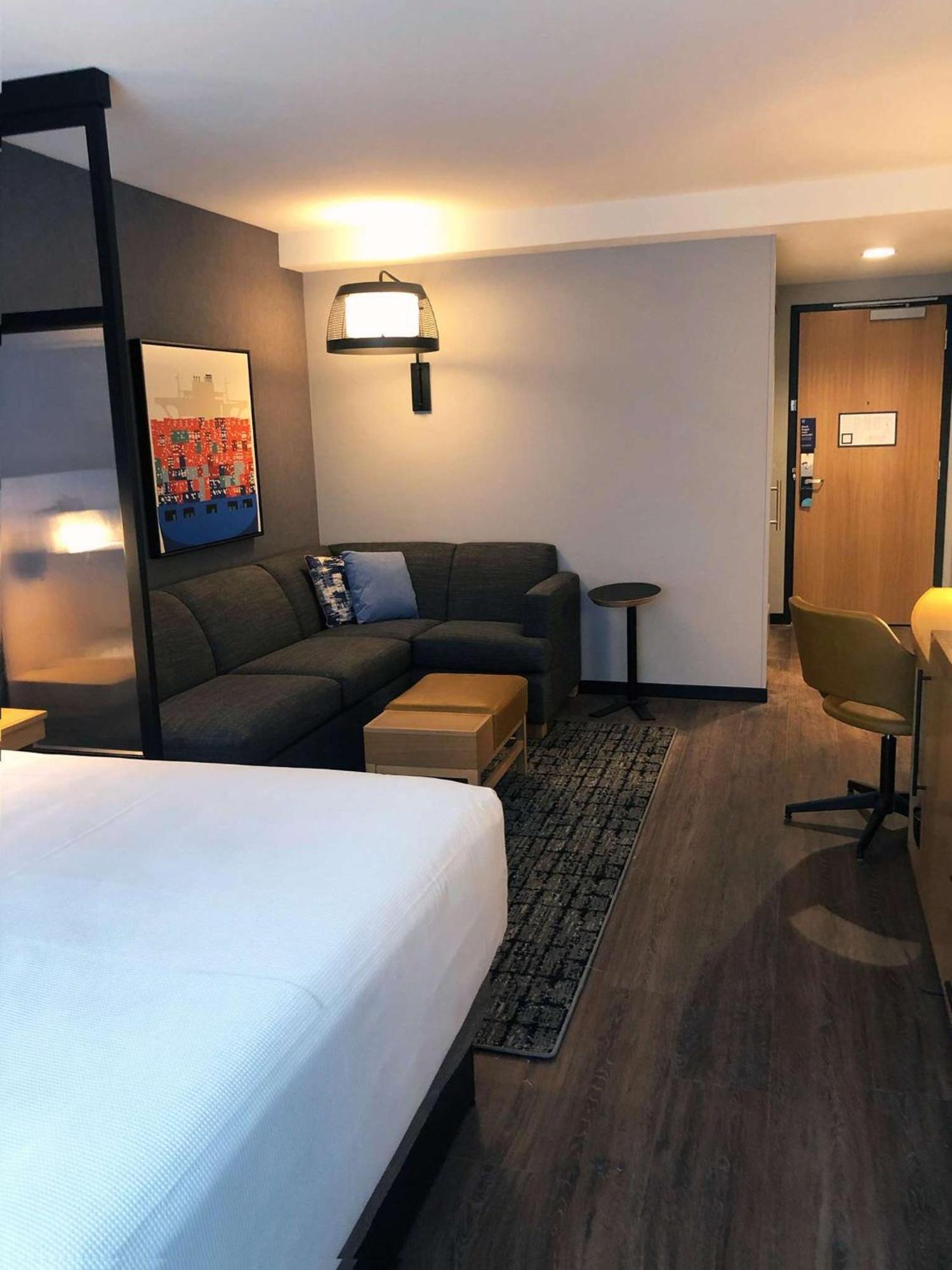 Hyatt Place Boston/seaport District Hotel Boston