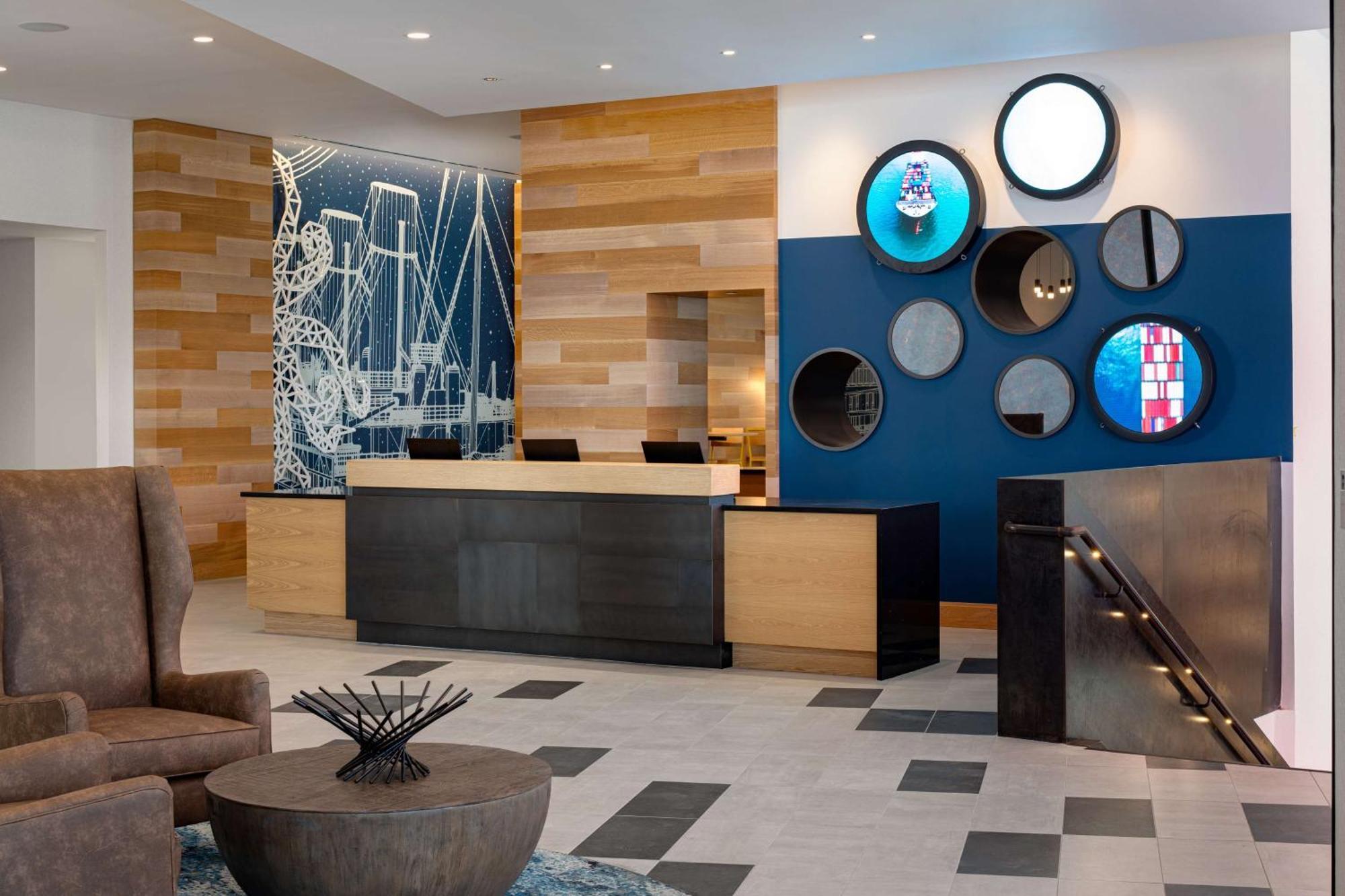 Hyatt Place Boston/seaport District 3* Boston