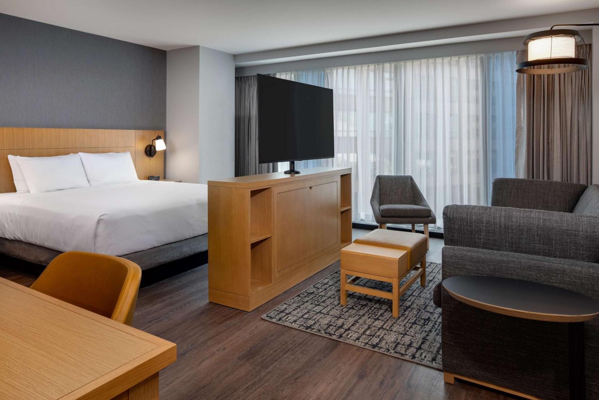 Hyatt Place Boston/seaport District Hotel Boston