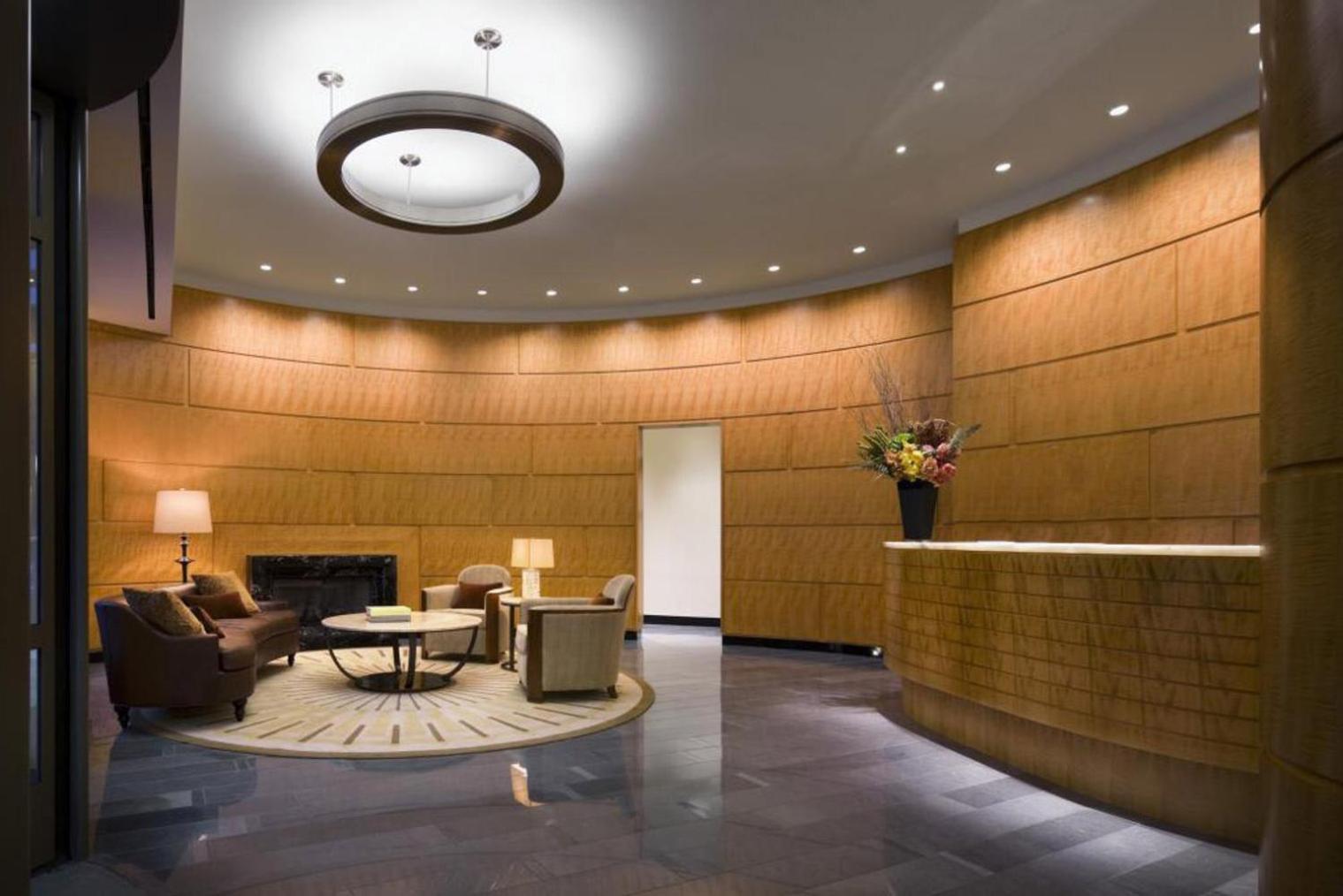 Back Bay 1br W Wd Gym Doorman Nr T Station Bos-86 Apartment