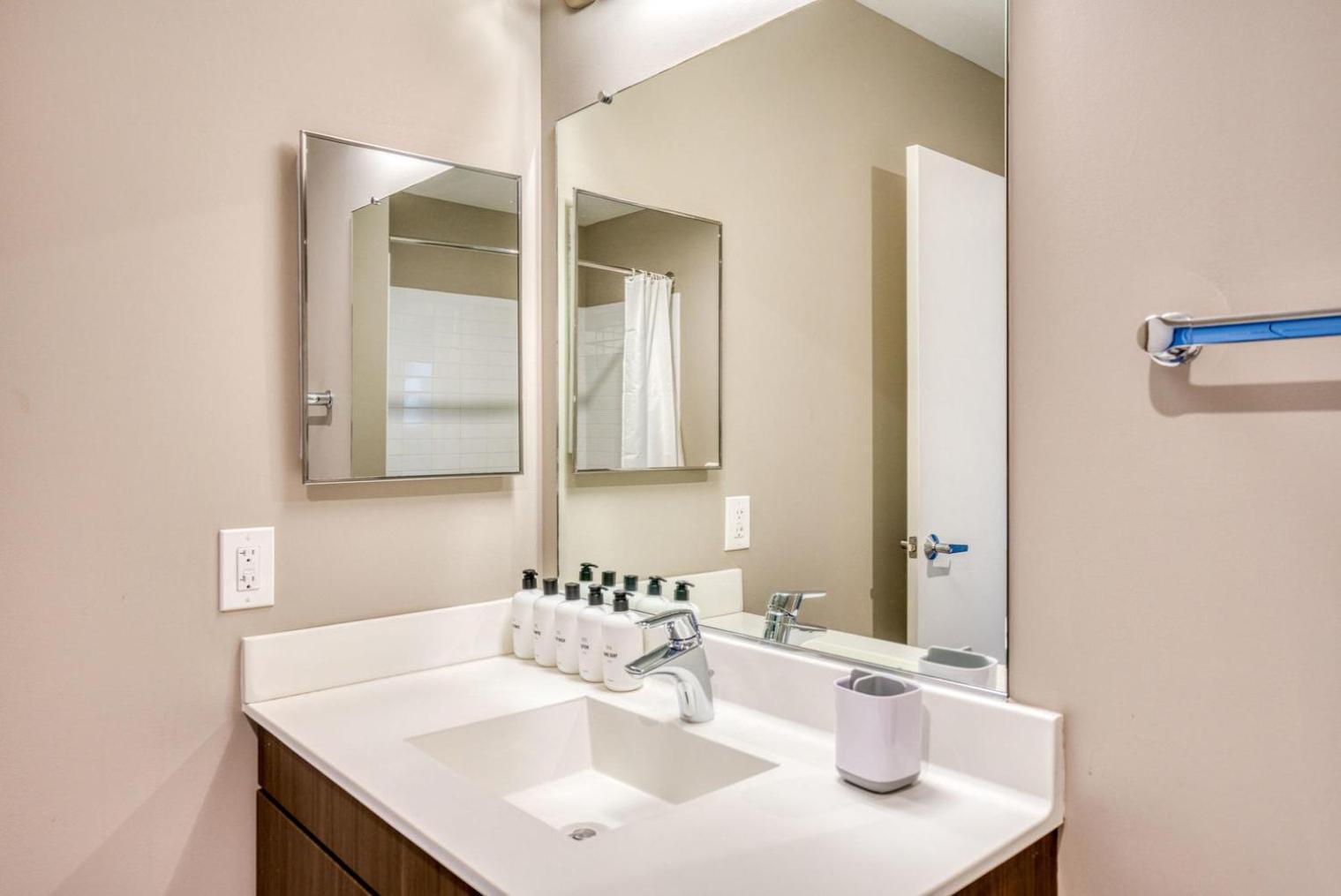 Blueground North Station Gm Wd Nr Dining Bos-1018 Apartment *
