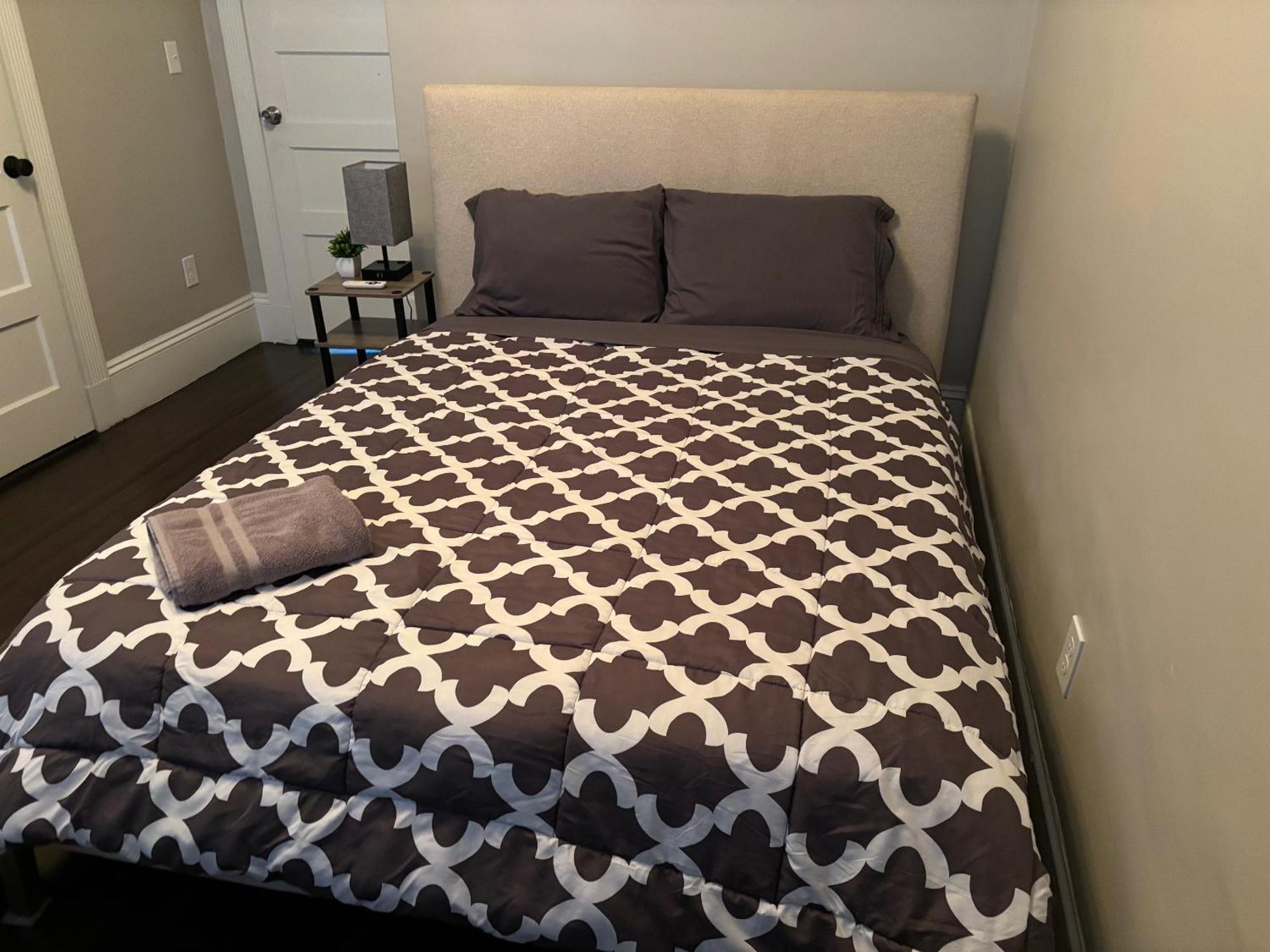 Homestay In - 3 Locations In Dorchester Boston