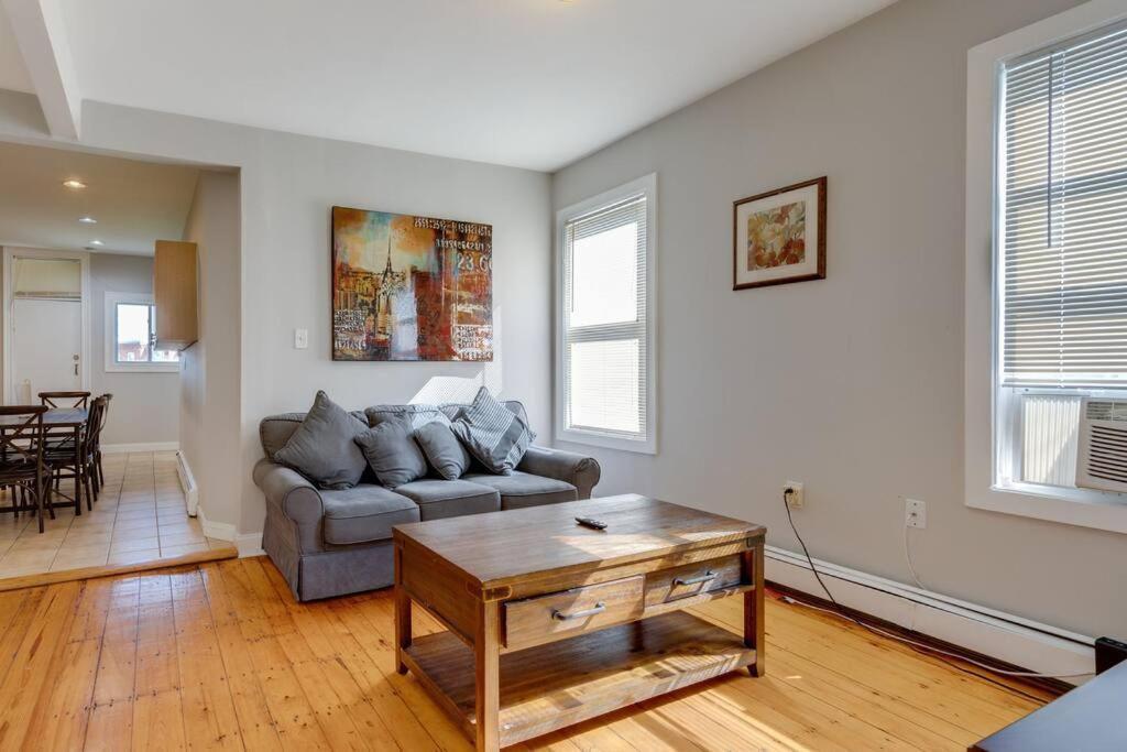 New! Near Mbta, 3 Mi To Fenway! Apartamento Boston