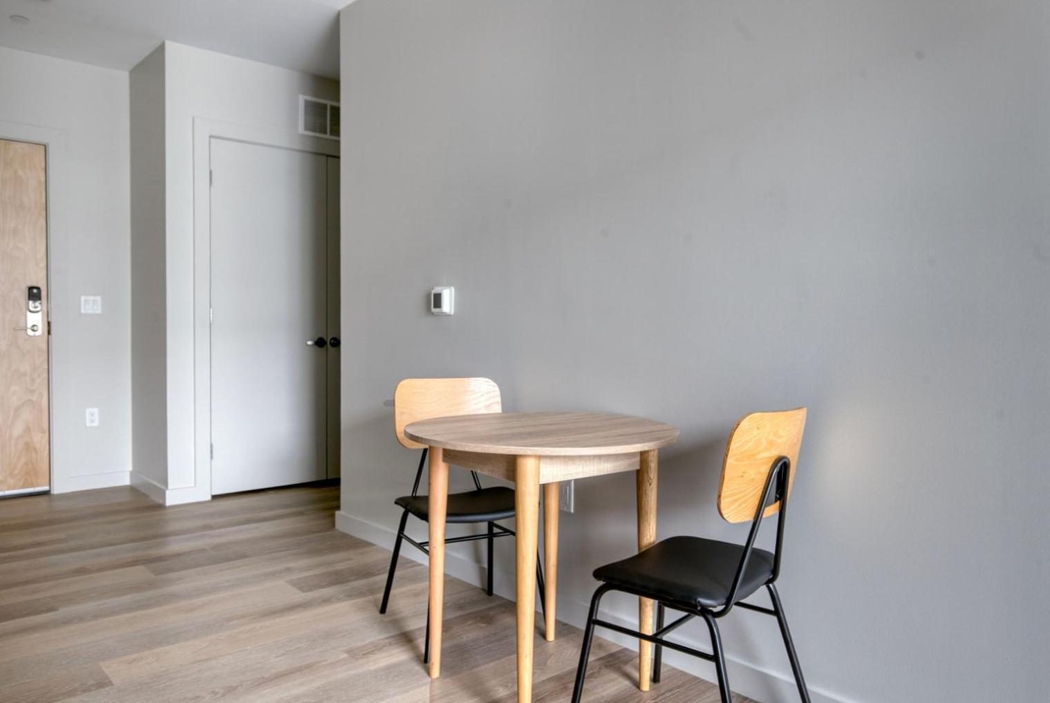 Apartment Brighton Jr 1br W Gym Wd On The River Bos-996