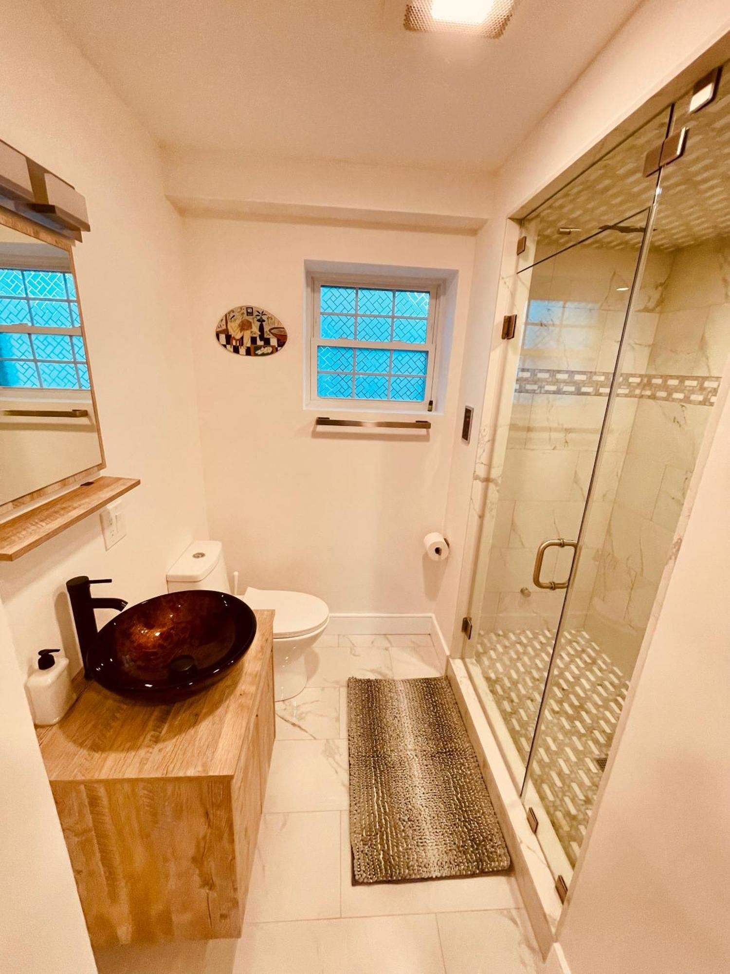 Perrin Place Unit 3 *