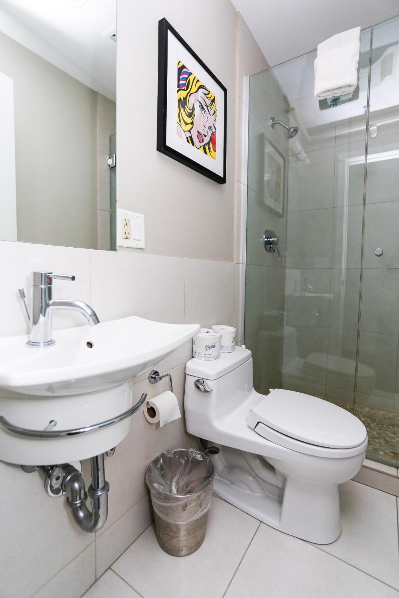 Apartamento Charming On Boston's Iconic Newbury St. #8 *