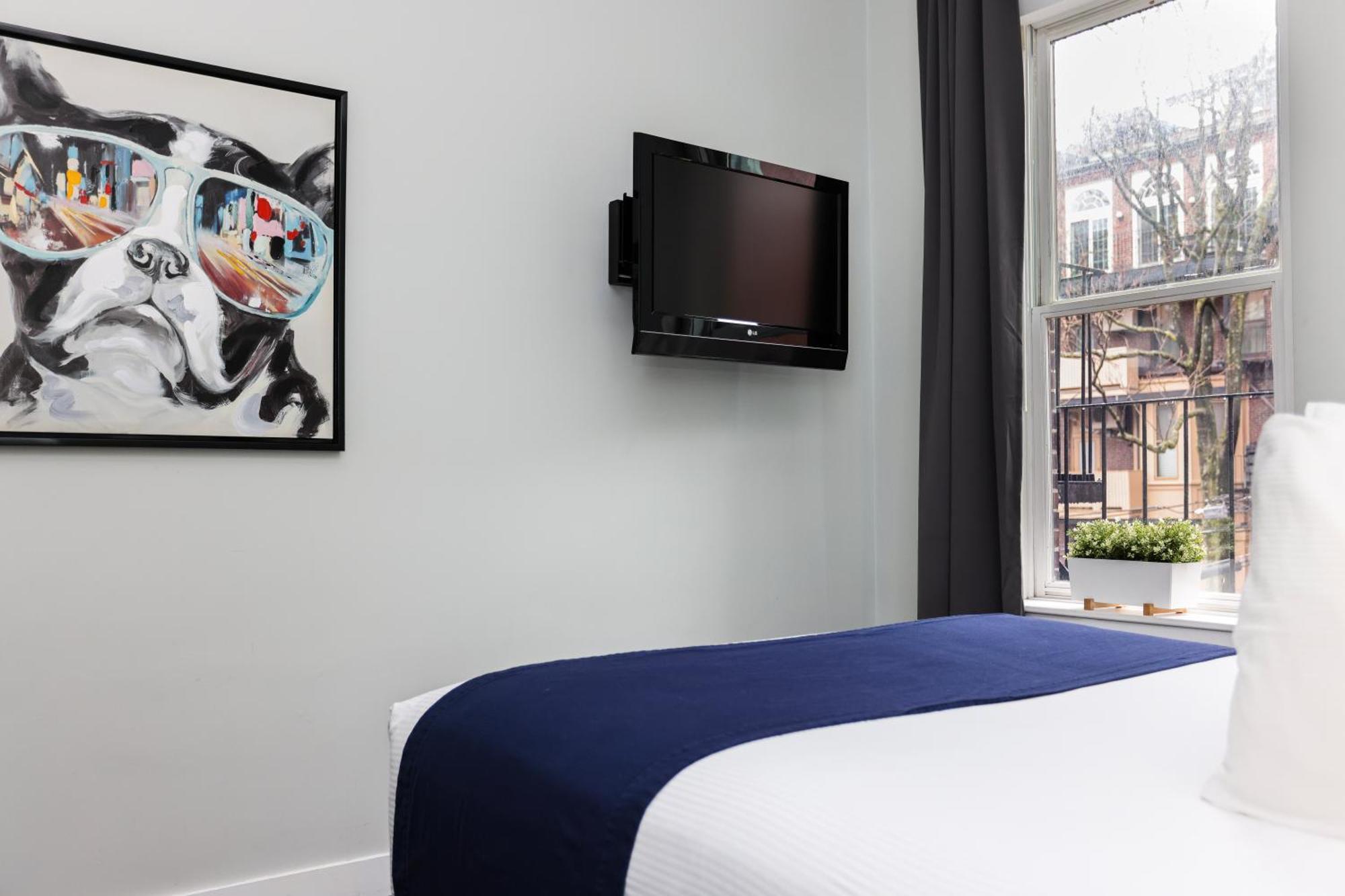 Apartment Cozy On Newbury Street, #1 Boston