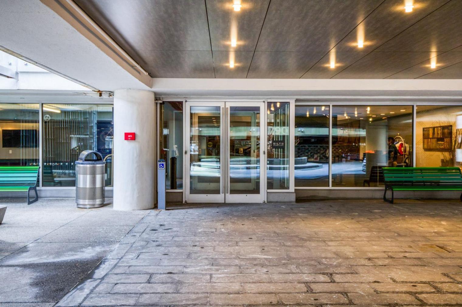 Back Bay 1br W Gym Nr Copley Sq Bos-742 Apartment