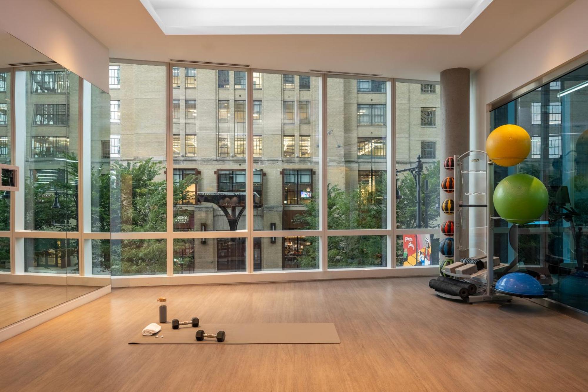 Sonder At Pierce Boston