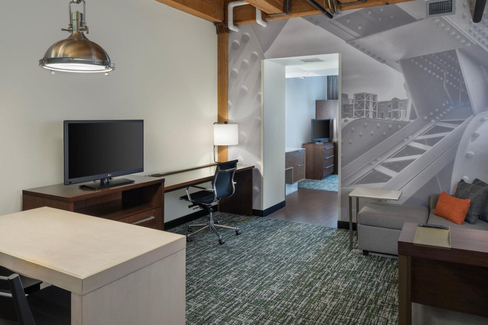 Hotel By Marriott Downtown Seaport