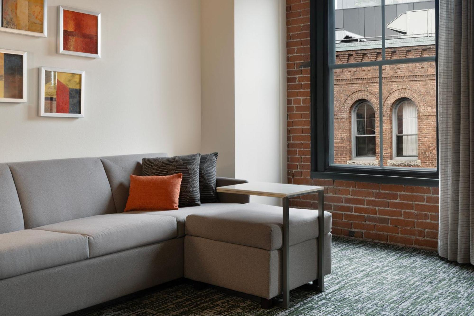 Hotel By Marriott Downtown Seaport Boston