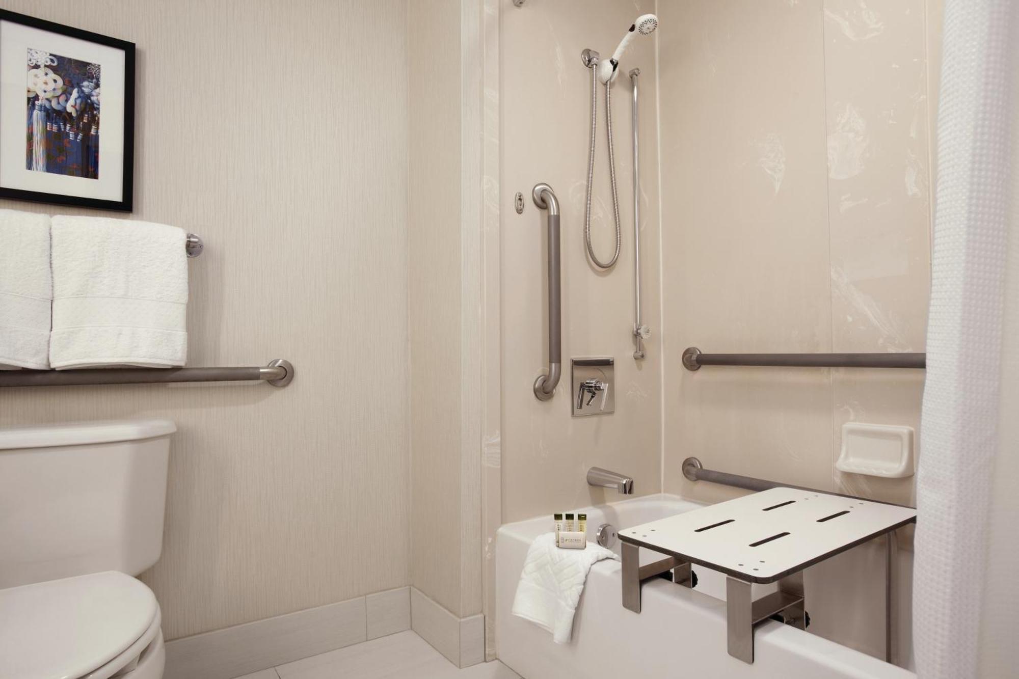 Doubletree By Hilton - Downtown