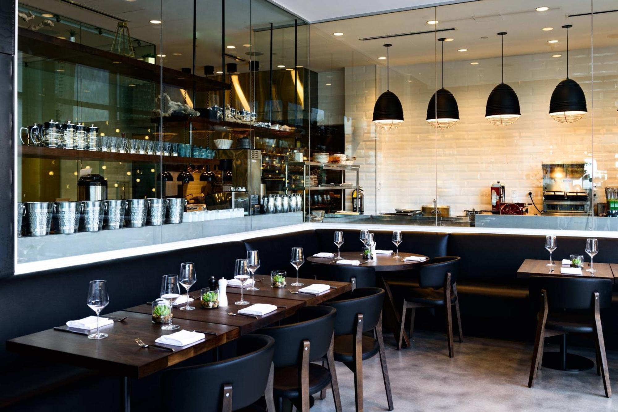 The Envoy Hotel, Autograph Collection 4* Boston