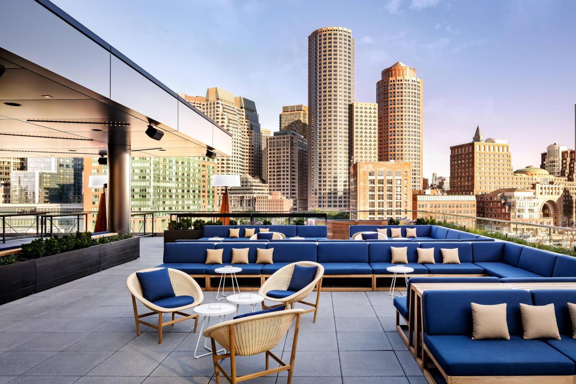 The Envoy Hotel, Autograph Collection 4* Boston