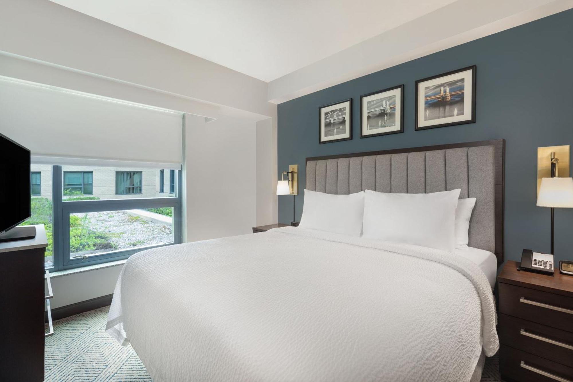 Hotel By Marriott Back Bay/fenway Boston