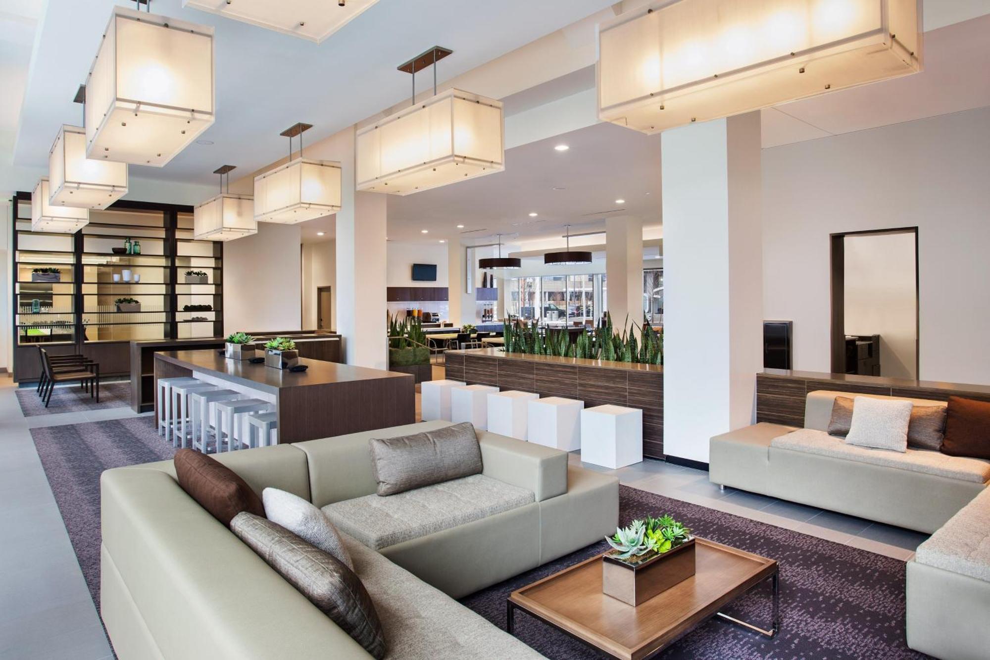Element Seaport District 3*
