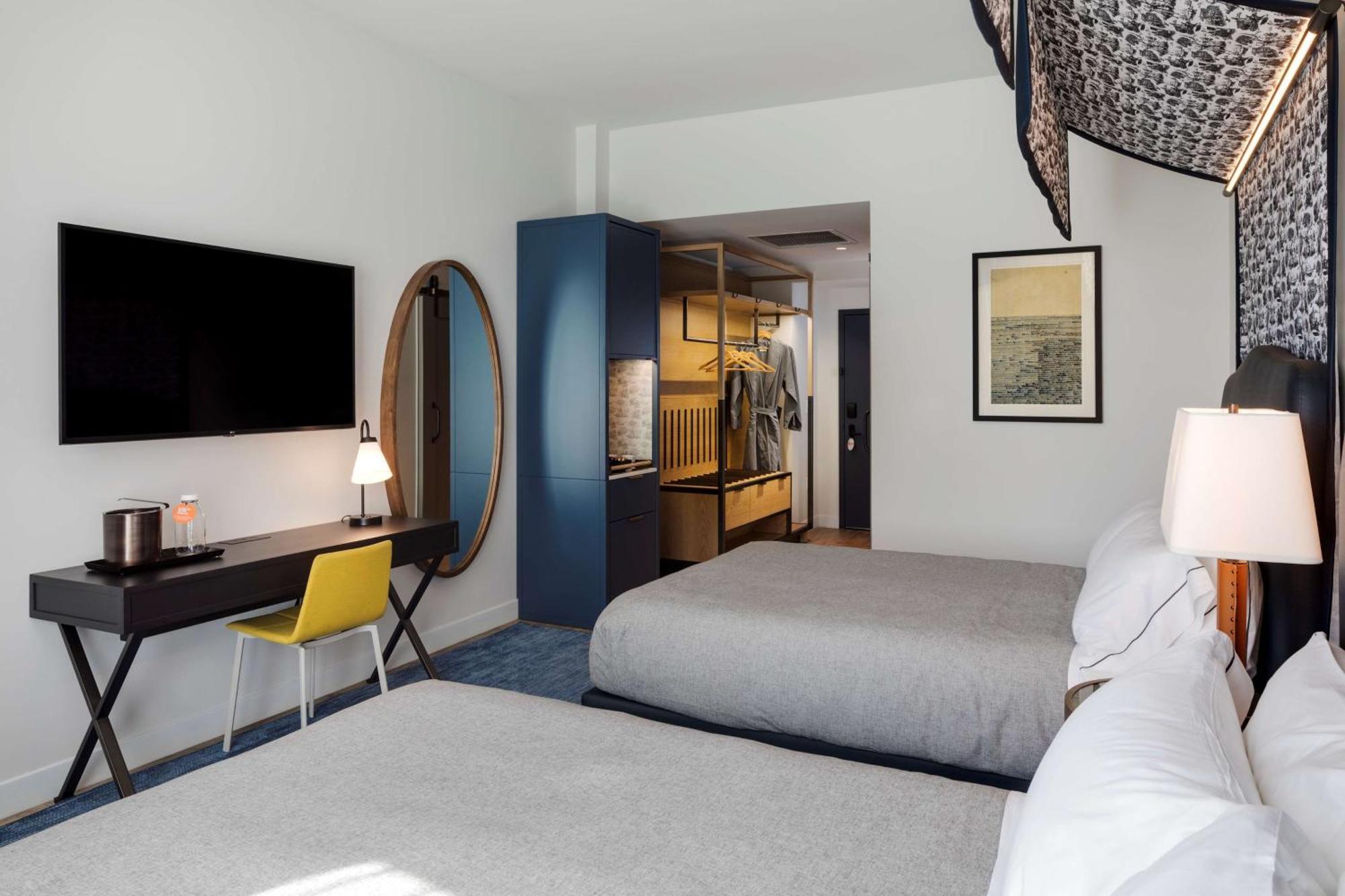 Hotel Canopy By Hilton Downtown 4*