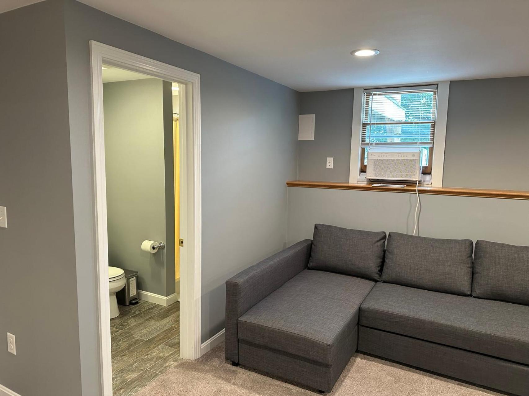 Holiday home Single Family House - Super Quiet And Private Boston